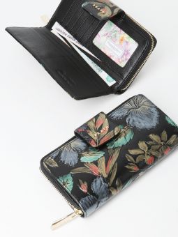Купить итальянский чёрный с разноцветным большой классический женский кошелёк из натуральной кожи с цветочным тиснением и принтом с доставкой по Москве и всей России в интернет-магазине модных женских аксессуаров