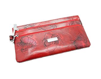 Купить итальянский небольшой классический красный женский кошелек из натуральной кожи с тиснением и принтом с доставкой по Москве и всей России в интернет-магазине сумок и аксессуаров