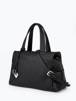 Купить итальянскую черную небольшую женскую сумку из натуральной кожи на длинных ручках на плечо‏ с доставкой по Москве и всей России в интернет-магазине модных сумок‏