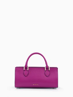 Купить итальянскую фиолетовую небольшую женскую сумочку из натуральной кожи на коротких ручках и длинном кожаном ремешке на карабинах на плечо с доставкой по Москве и всей России в интернет-магазине модных сумок и аксессуаров