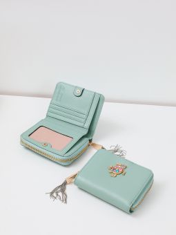 Купить итальянский маленький светло-зеленый женский кошелёк из натуральной кожи с доставкой по Москве и всей России в интернет-магазине модных женских сумок и аксессуаров